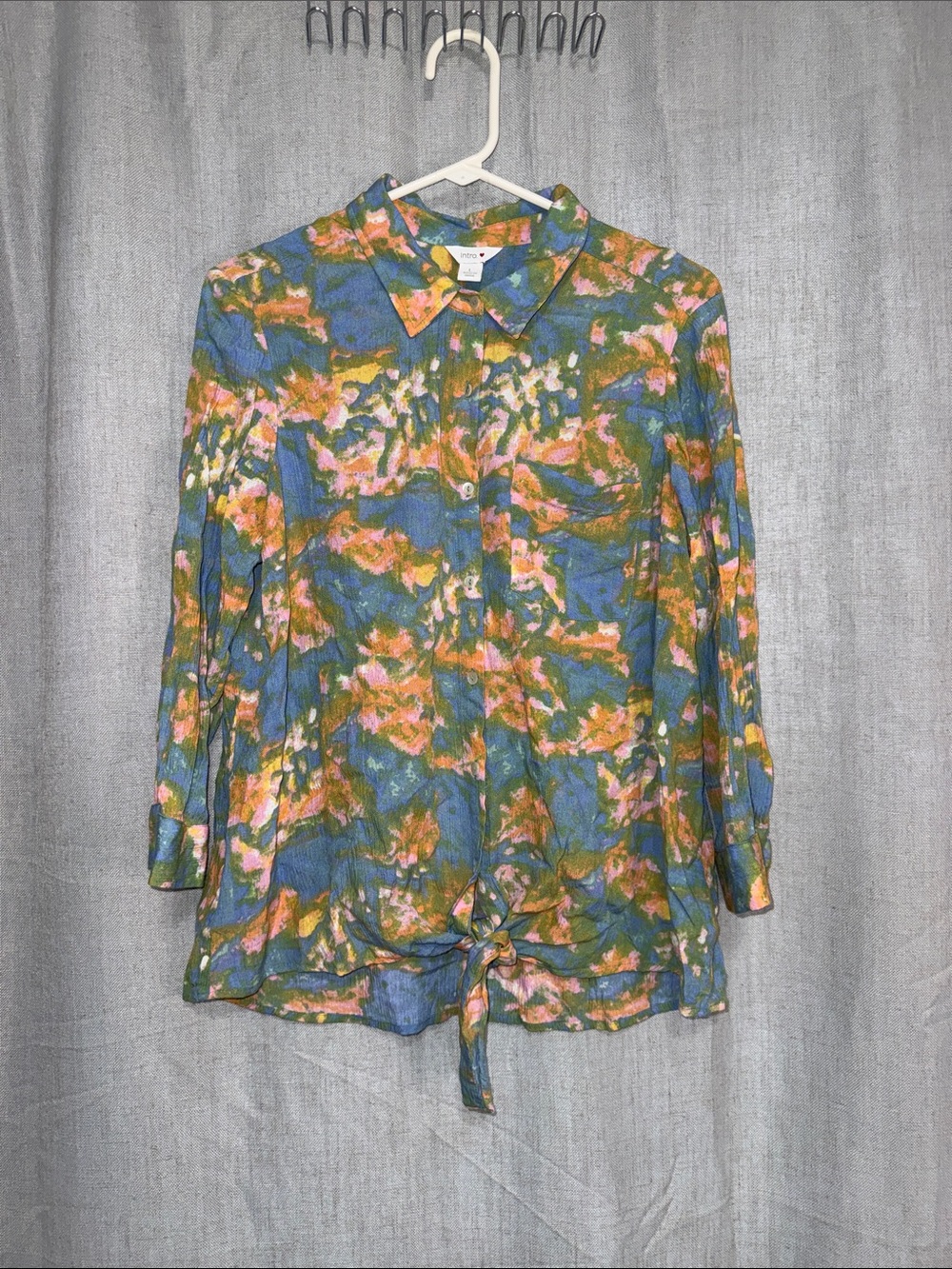 Intro Abstract Watercolor Print Tie-Hem Button-Up Blouse